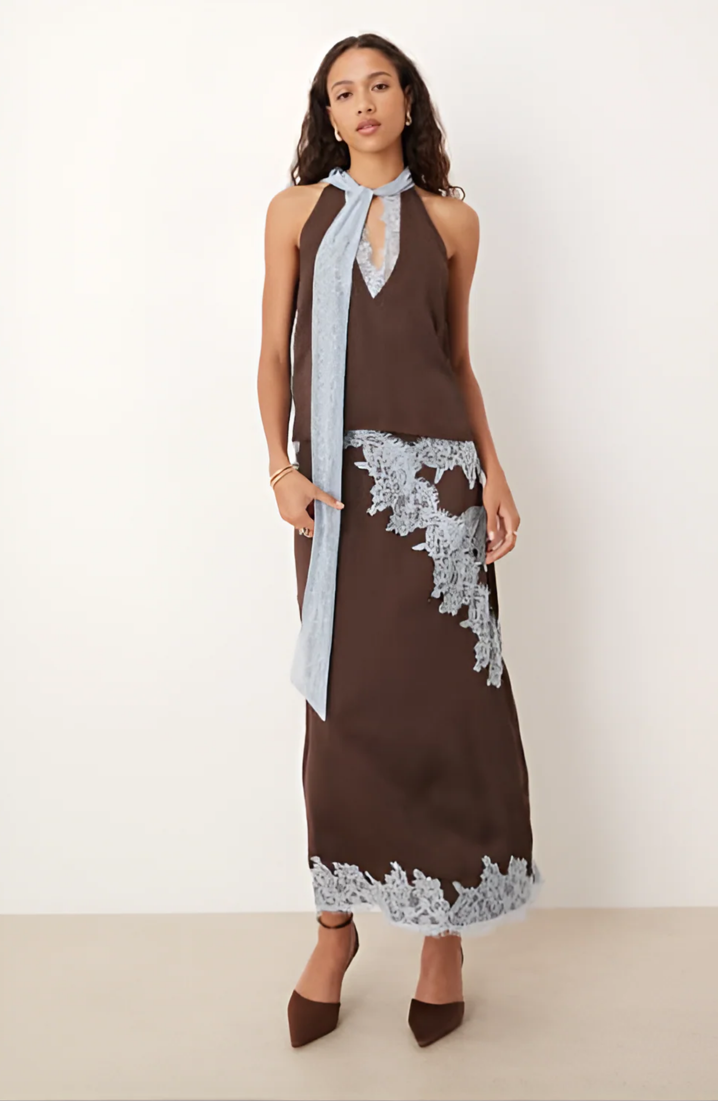 Contrast Lace Halter Neck Skirt Set