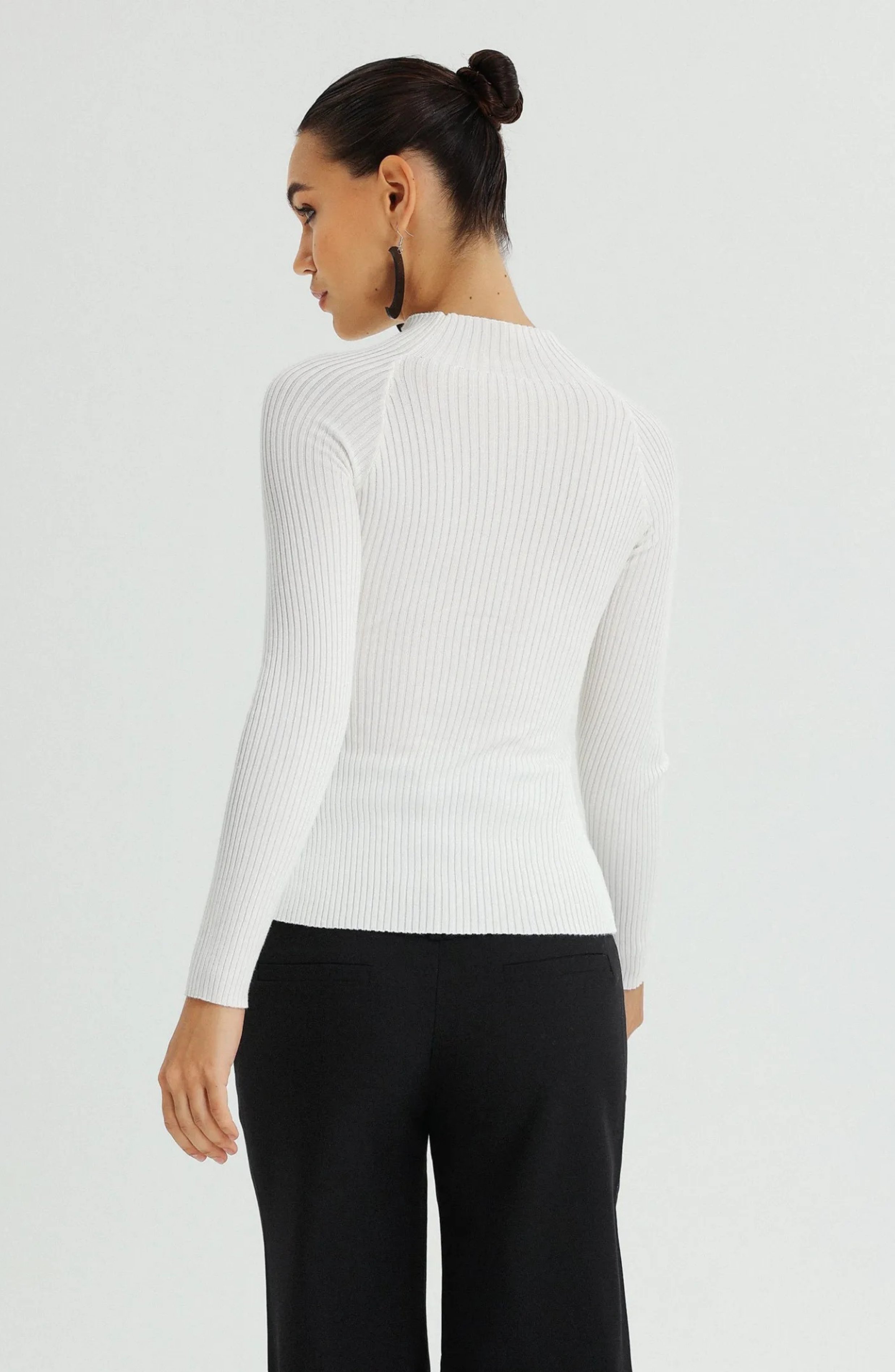 PAKO CUTOUT SWEATER