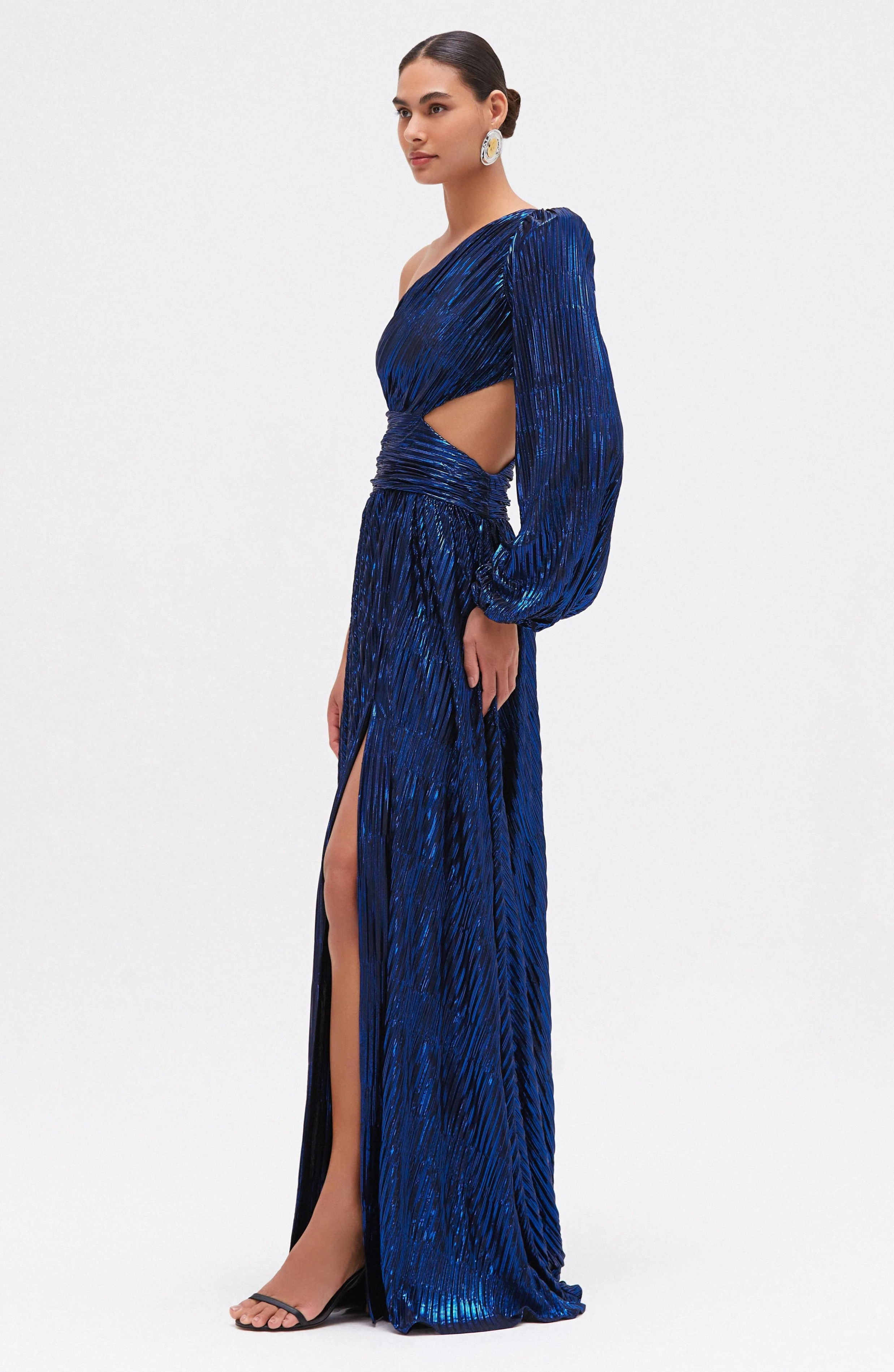 METALLIC PLISSE ONE SHOULDER GOWN MAXI DRESS
