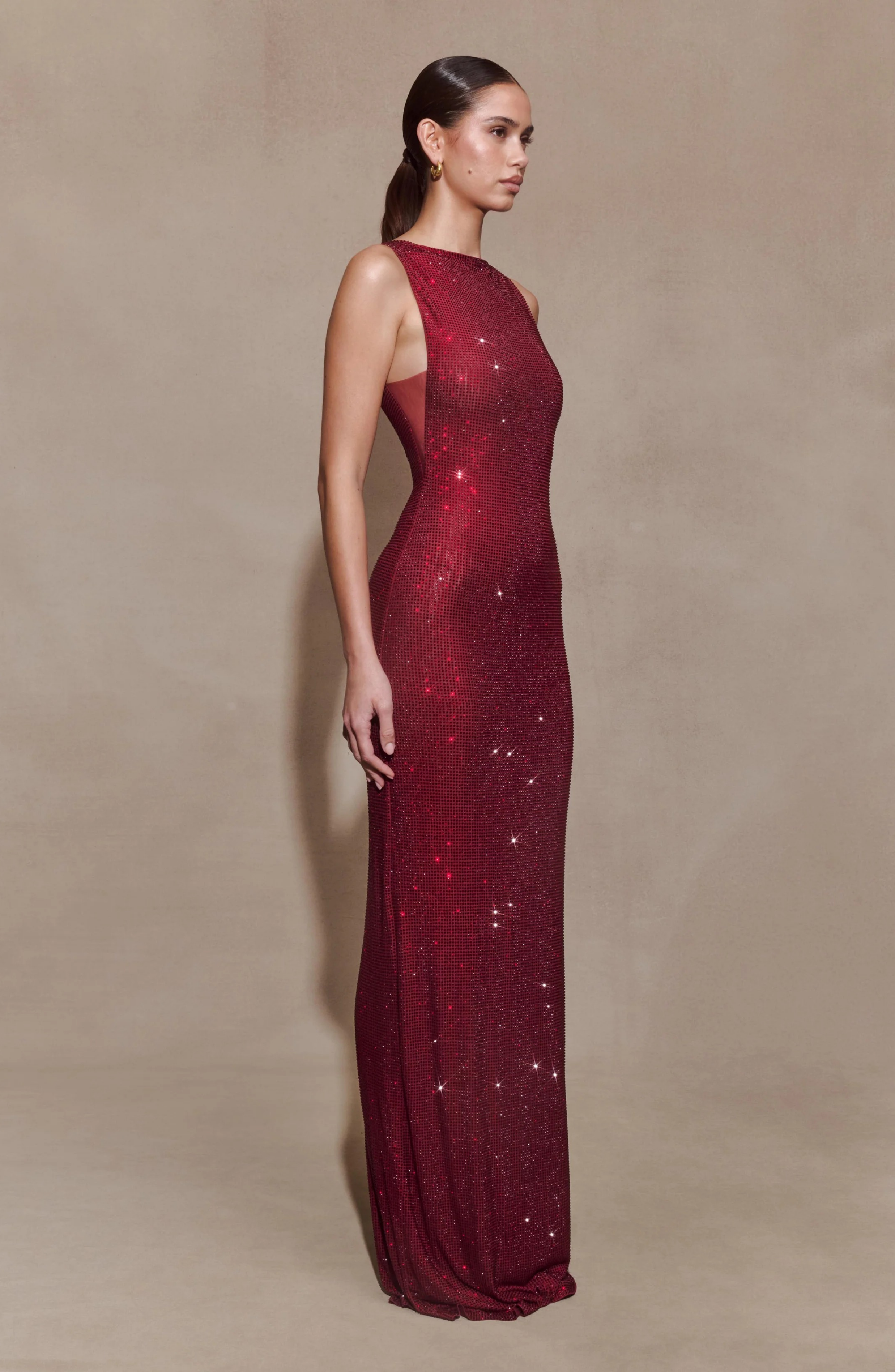Rouge Élégance Maxi Dress