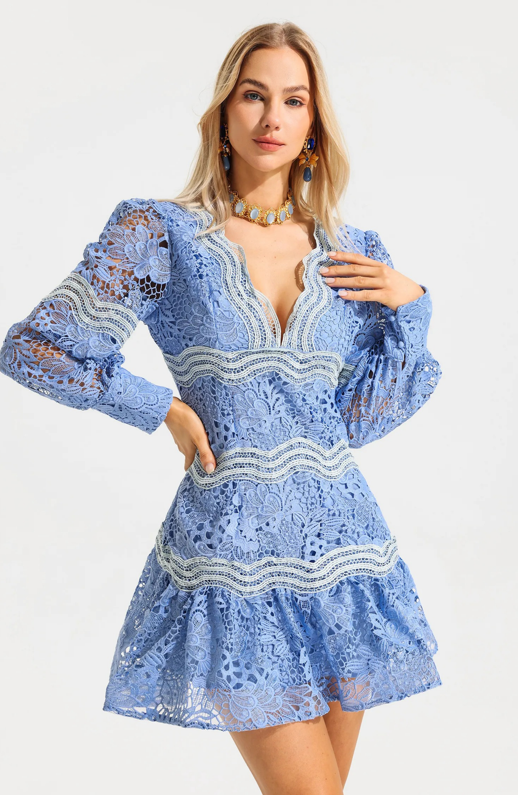 V-NECK PUFF SLEEVE LACE MINI DRESS