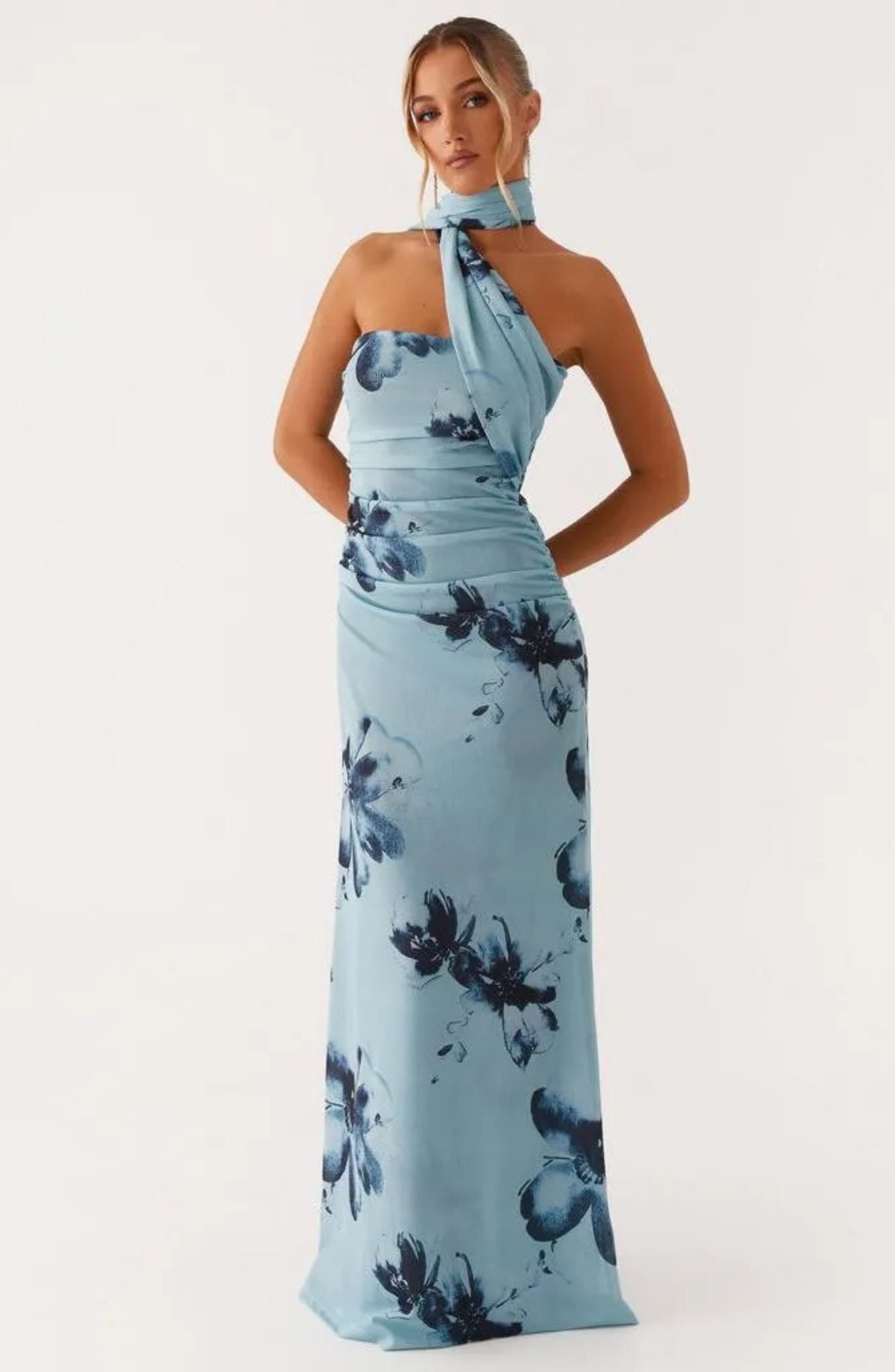 FLORAL GATHERING SLEEVESS MIDI DRESS