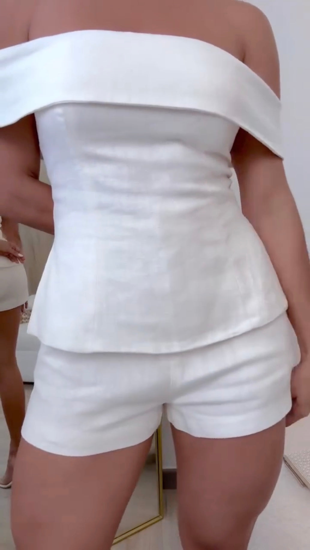White Cotton and Linen Two-piece Suit